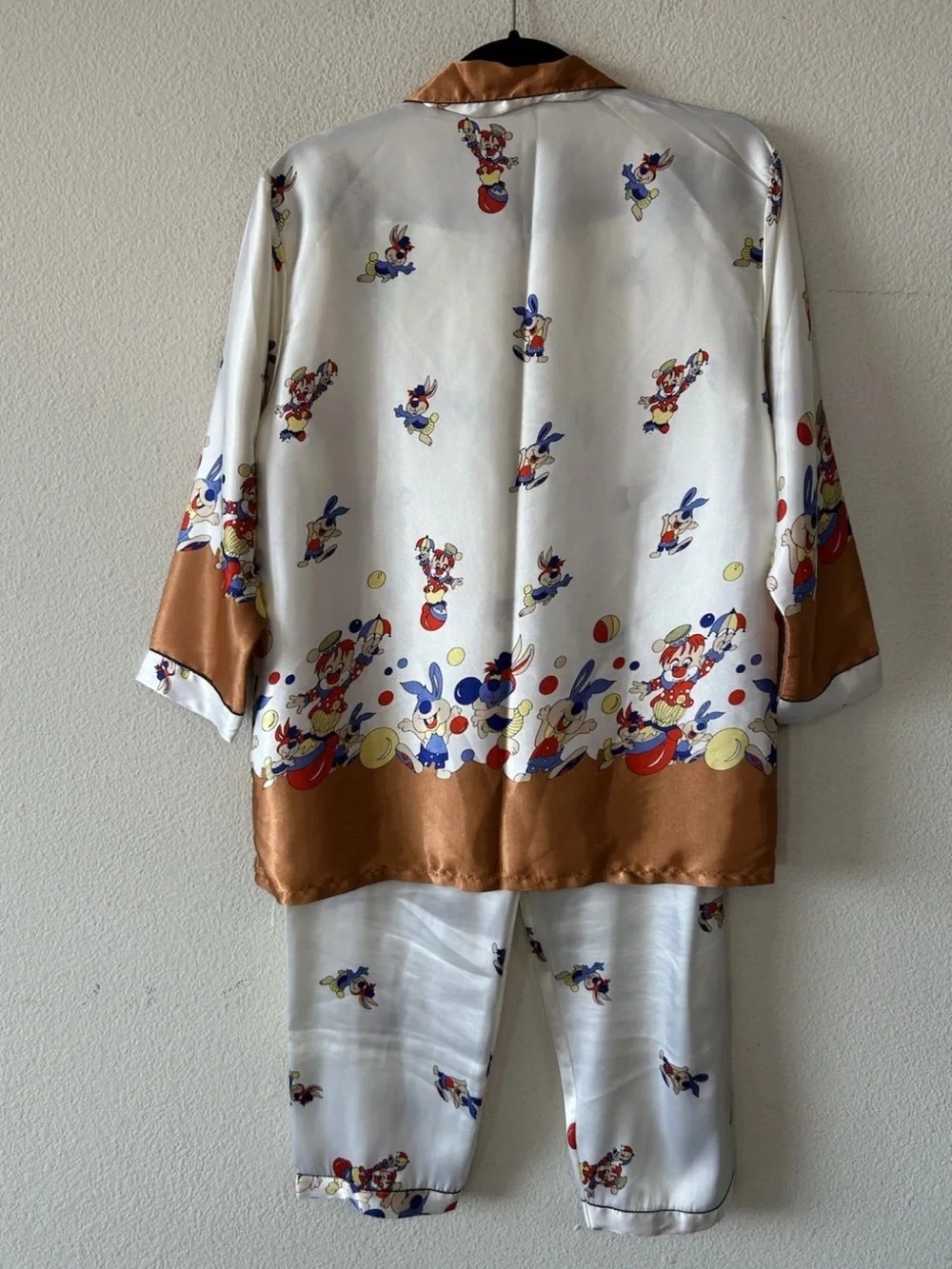 Vintage 18 material